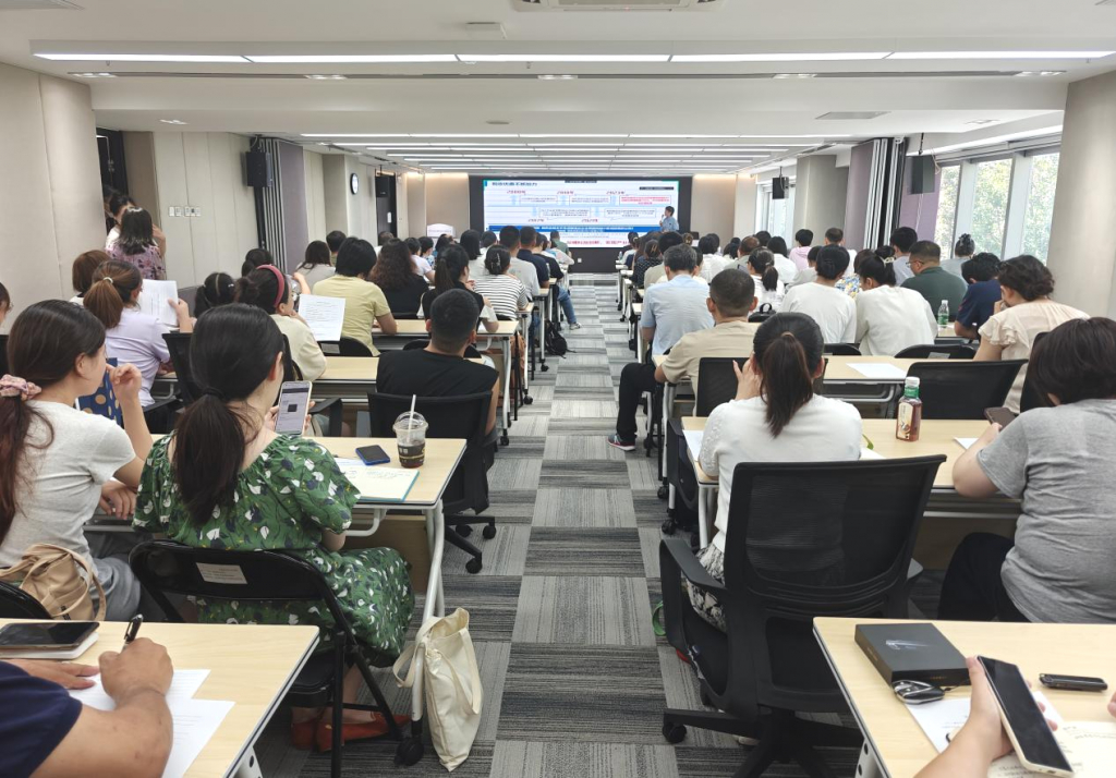 尊龙时凯科技受邀为中关村高新技术企业协会会员单位作规范企业研发管理专题培训(图2)